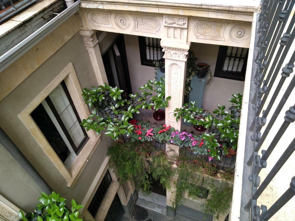 Bed and Breakfast House Vintage Catania Esterno foto